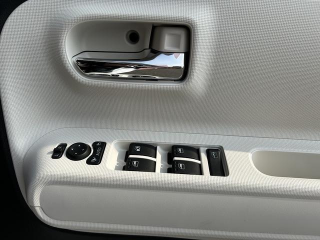ムーヴキャンバス ストライプスＧ　両側電動スライドドア　スマートキー　衝突被害軽減ブレーキ　クリアランスソナー　アイドリングストップ　ＬＥＤヘッドライト（35枚目）