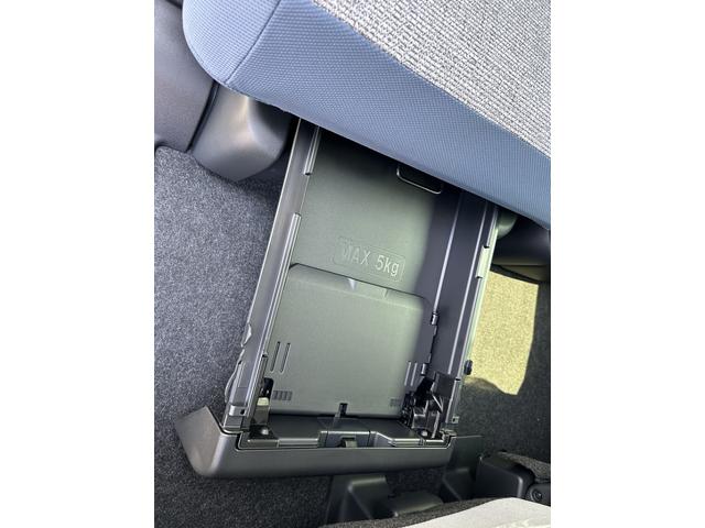 ムーヴキャンバス ストライプスＧ　両側電動スライドドア　スマートキー　衝突被害軽減ブレーキ　クリアランスソナー　アイドリングストップ　ＥＣＳ　ＬＥＤヘッドライト　シートヒーター（13枚目）