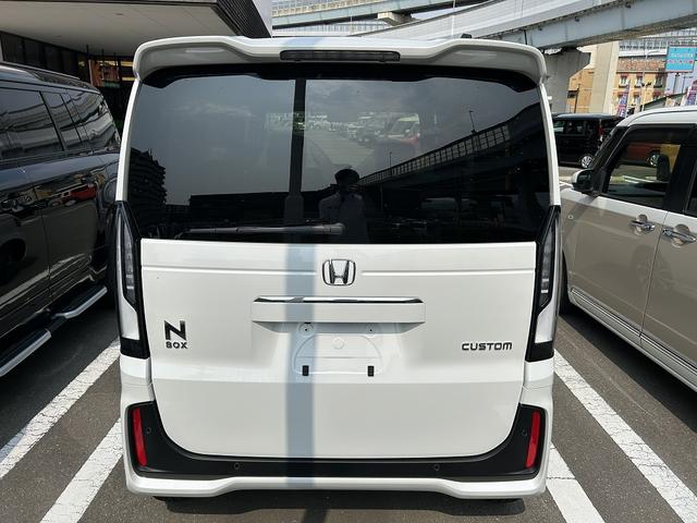 Ｎ－ＢＯＸカスタム ベースグレード　Ｈｏｎｄａ　ＳＥＮＳＩＮＧ　両側スライド片側電動ドア　スマートキー　シートヒーター　ＬＥＤヘッドライト（3枚目）