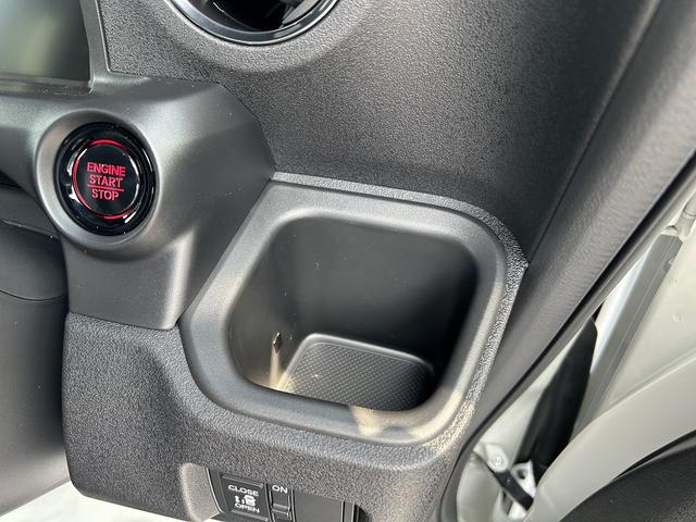 Ｎ－ＢＯＸカスタム ベースグレード　Ｈｏｎｄａ　ＳＥＮＳＩＮＧ　両側スライド片側電動ドア　スマートキー　シートヒーター　ＬＥＤヘッドライト（42枚目）