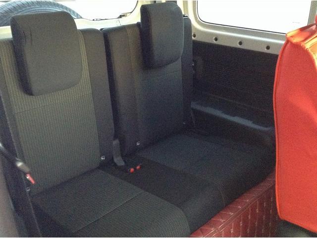 ジムニー ＸＣ　衝突被害軽減ブレーキ　車線逸脱防止装置　スマートキー　ヒルディセントコントロール　クリアランスソナー　アイドリングストップ　シートヒーター　ＥＣＳ　ＡＣＣ　ＬＥＤヘッドライト（16枚目）