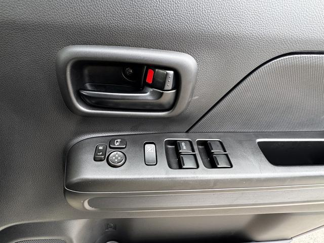 ワゴンＲ ＦＸ　衝突被害軽減ブレーキ　クリアランスソナー　スマートキー　車線逸脱防止装置　ＥＣＳ　シートヒーター　ＣＤプレーヤー（21枚目）