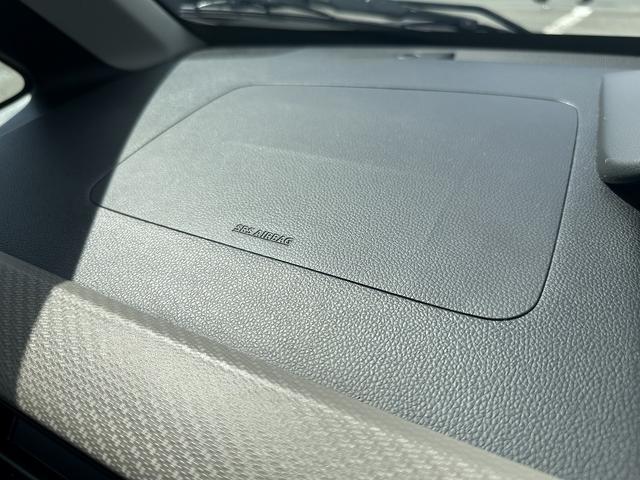 ワゴンＲ ＦＸ　衝突被害軽減ブレーキ　車線逸脱防止装置　スマートキー　クリアランスソナー　ＥＣＳ　シートヒーター　ＣＤプレーヤー（31枚目）