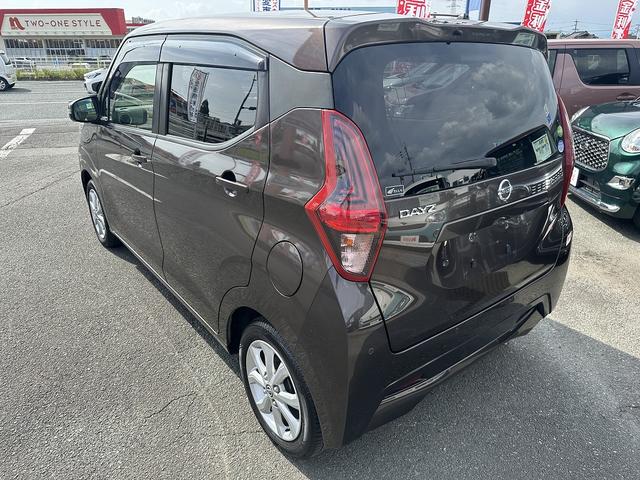 デイズ Ｘ　ワンセグナビ・Ｂｌｕｅｔｏｏｔｈ付　バックカメラ　スマートキー　衝突被害軽減ブレーキ　車線逸脱防止装置　クリアランスソナー　ＥＴＣ　ドライブレコーダー（8枚目）
