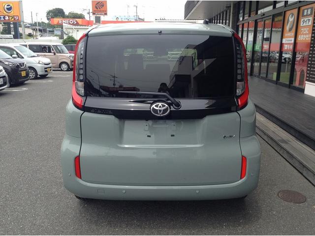 シエンタ ハイブリッドＺ　純正ディスプレイオーディオ・バックカメラ　衝突被害軽減ブレーキ　両側電動スライドドア　スマートキー　シート・ハンドルヒーター　ＥＴＣ　ＥＣＳ　ＬＥＤヘッドライト（7枚目）