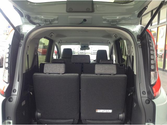 シエンタ ハイブリッドＺ　純正ディスプレイオーディオ・バックカメラ　衝突被害軽減ブレーキ　両側電動スライドドア　スマートキー　シート・ハンドルヒーター　ＥＴＣ　ＥＣＳ　ＬＥＤヘッドライト（13枚目）