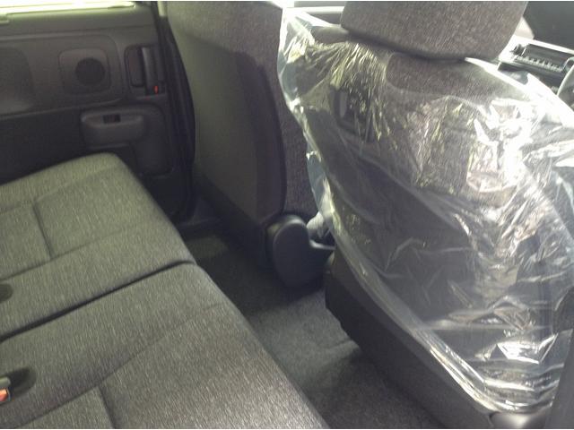 シエンタ ハイブリッドＺ　純正ディスプレイオーディオ・バックカメラ　衝突被害軽減ブレーキ　両側電動スライドドア　スマートキー　シート・ハンドルヒーター　ＥＴＣ　ＥＣＳ　ＬＥＤヘッドライト（19枚目）