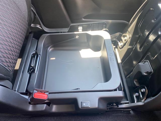 ソリオバンディット ハイブリッドＭＶ　両側電動スライドドア　　衝突軽減ブレーキ　車線逸脱防止装置　スマートキー　クリアランスソナー　アイドリングストップ　ＥＣＳ　ＡＣＣ　サーキュレータ　シートヒーター　ＬＥＤヘッドライト（41枚目）