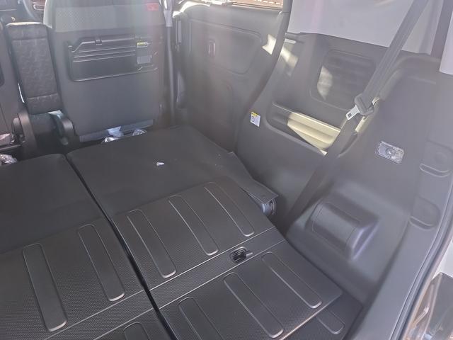 スペーシアギア ハイブリッドＸＺ　両側電動スライドドア　衝突被害軽減ブレーキ　スマートキー　クリアランスソナー　アイドリングストップ　サーキュレーター　ＥＣＳ　ＡＣＣ　ＬＥＤヘッドライト（17枚目）