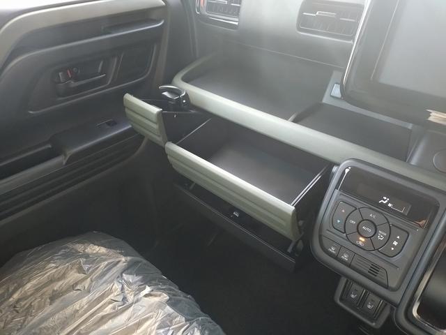 スペーシアギア ハイブリッドＸＺ　両側電動スライドドア　衝突被害軽減ブレーキ　スマートキー　クリアランスソナー　アイドリングストップ　サーキュレーター　ＥＣＳ　ＡＣＣ　ＬＥＤヘッドライト（32枚目）