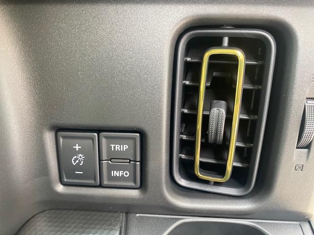 ハスラー ハイブリッドＸ　衝突被害軽減ブレーキ　車線逸脱防止装置　スマートキー　クリアランスソナー　アイドリングストップ　ＡＣＣ　ＥＣＳ　シートヒーター　ＬＥＤヘッドライト（19枚目）