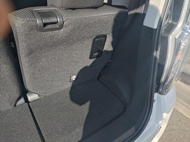 ムーヴ カスタム　ＸリミテッドＩＩ　ＳＡＩＩＩ　フルセグナビ・Ｂｌｕｅｔｏｏｔｈ付　バックカメラ　衝突被害軽減ブレーキ　車線逸脱防止装置　スマートキー　アイドリングストップ　シートヒーター　ドライブレコーダー　ＬＥＤヘッドライト（13枚目）