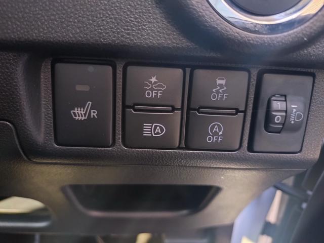 ムーヴ カスタム　ＸリミテッドＩＩ　ＳＡＩＩＩ　フルセグナビ・Ｂｌｕｅｔｏｏｔｈ付　バックカメラ　衝突被害軽減ブレーキ　車線逸脱防止装置　スマートキー　アイドリングストップ　シートヒーター　ドライブレコーダー　ＬＥＤヘッドライト（30枚目）