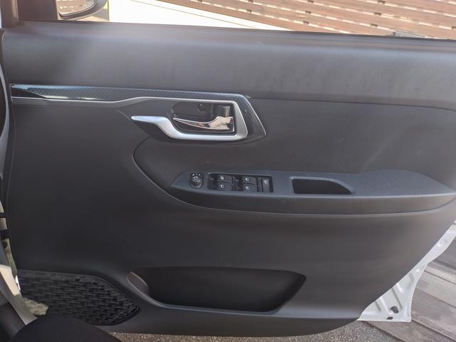 ムーヴ カスタム　ＸリミテッドＩＩ　ＳＡＩＩＩ　フルセグナビ・Ｂｌｕｅｔｏｏｔｈ付　バックカメラ　衝突被害軽減ブレーキ　車線逸脱防止装置　スマートキー　アイドリングストップ　シートヒーター　ドライブレコーダー　ＬＥＤヘッドライト（31枚目）