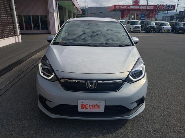 フィット ホーム　Ｈｏｎｄａ　ＳＥＮＳＩＮＧ　純正フルセグナビ　Ｂｌｕｅｔｏｏｔｈ付　バックカメラ　スマートキー　クリアランスソナー　ＡＣＣ　ＥＴＣ　ＥＣＳ　ドライブレコーダー　ＬＥＤヘッドライト（4枚目）