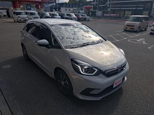 フィット ホーム　Ｈｏｎｄａ　ＳＥＮＳＩＮＧ　純正フルセグナビ　Ｂｌｕｅｔｏｏｔｈ付　バックカメラ　スマートキー　クリアランスソナー　ＡＣＣ　ＥＴＣ　ＥＣＳ　ドライブレコーダー　ＬＥＤヘッドライト（5枚目）