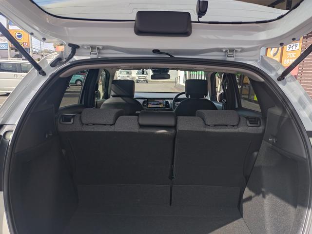 フィット ホーム　Ｈｏｎｄａ　ＳＥＮＳＩＮＧ　純正フルセグナビ　Ｂｌｕｅｔｏｏｔｈ付　バックカメラ　スマートキー　クリアランスソナー　ＡＣＣ　ＥＴＣ　ＥＣＳ　ドライブレコーダー　ＬＥＤヘッドライト（10枚目）