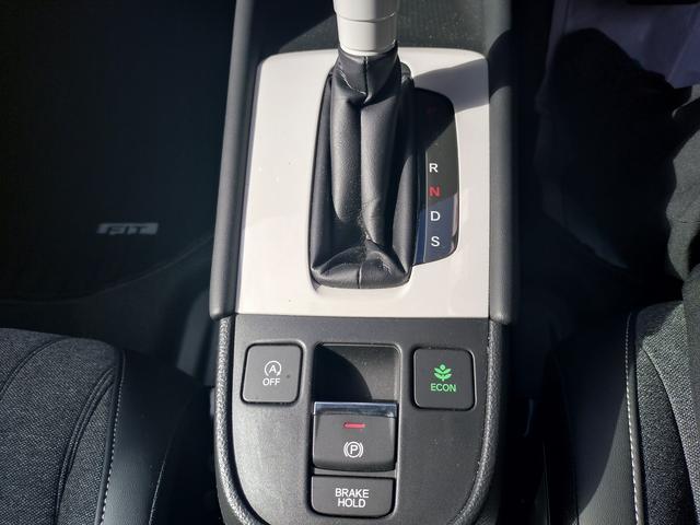 フィット ホーム　Ｈｏｎｄａ　ＳＥＮＳＩＮＧ　純正フルセグナビ　Ｂｌｕｅｔｏｏｔｈ付　バックカメラ　スマートキー　クリアランスソナー　ＡＣＣ　ＥＴＣ　ＥＣＳ　ドライブレコーダー　ＬＥＤヘッドライト（27枚目）