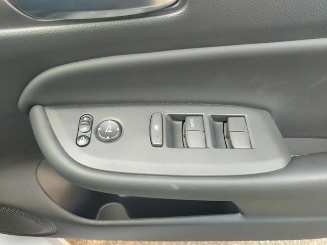 フィット ホーム　Ｈｏｎｄａ　ＳＥＮＳＩＮＧ　純正フルセグナビ　Ｂｌｕｅｔｏｏｔｈ付　バックカメラ　スマートキー　クリアランスソナー　ＡＣＣ　ＥＴＣ　ＥＣＳ　ドライブレコーダー　ＬＥＤヘッドライト（35枚目）