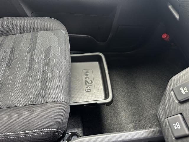 タフト G ダーククロムベンチャー 衝突被害軽減ブレーキ 車線逸脱防止装置 スマートキー クリアランスソナー アイドリングストップ ACC ECS シートヒーター LEDヘッドライト(46枚目)