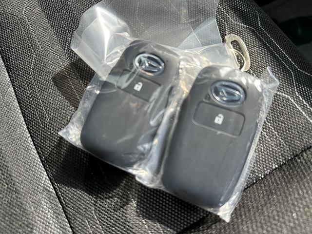 タフト G ダーククロムベンチャー 衝突被害軽減ブレーキ 車線逸脱防止装置 スマートキー クリアランスソナー アイドリングストップ ACC ECS シートヒーター LEDヘッドライト(43枚目)