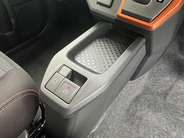 タフト G メッキパック 衝突被害軽減ブレーキ スマートキー クリアランスソナー アイドリングストップ ECS シートヒーター LEDヘッドライト(38枚目)