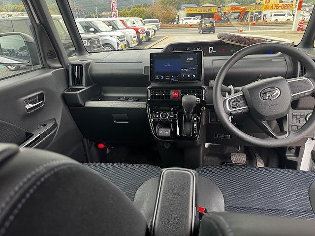 タント カスタムＸ　ディスプレイオーディオ　バックカメラ　両側電動スライドドア　スマートキー　衝突被害軽減ブレーキ　クリアランスソナー　アイドリングストップ　ＥＴＣ　ＥＣＳ　シートヒーター　ＬＥＤヘッドライト（2枚目）