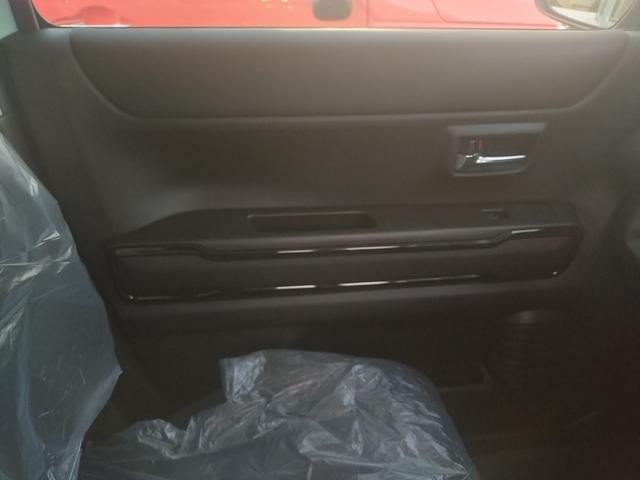 ハスラー ハイブリッドＸ　衝突被害軽減ブレーキ　車線逸脱防止装置　スマートキー　クリアランスソナー　アイドリングストップ　ＡＣＣ　ＥＣＳ　シートヒーター　ＬＥＤヘッドライト（20枚目）