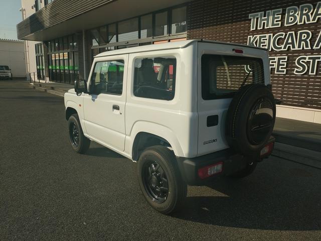 �P�C�J�t�F�̓I�[�����[�J�[�̂��Ԃ���葵���Ă���܂��̂ŁA�P�x�̂�����ŃI�[�����[�J�[�̂��Ԃ����ۂɌ��Ĕ�ׂĂ����������Ƃ��o���܂��B����Ԃ��������p�ӂ��Ă���܂��̂ŁA�y��������ׂ��܂��傤�I