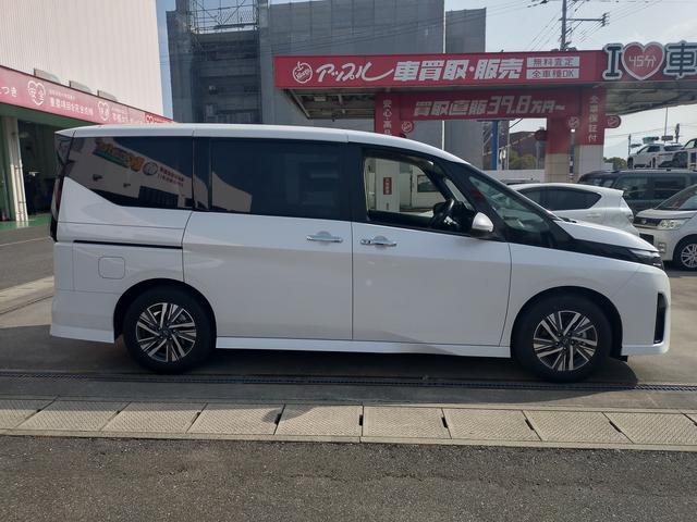 セレナ ハイウェイスターＶ　ナビ・Ｂｌｕｅｔｏｏｔｈ　バックカメラ　スマートキー　両側電動スライドドア　衝突被害軽減ブレーキ　アイドリングストップ　クリアランスソナー　ＥＴＣ　ＬＥＤヘッドライト　ＭＴモード付（6枚目）