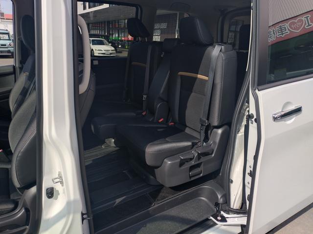 セレナ ハイウェイスターＶ　ナビ・Ｂｌｕｅｔｏｏｔｈ　バックカメラ　スマートキー　両側電動スライドドア　衝突被害軽減ブレーキ　アイドリングストップ　クリアランスソナー　ＥＴＣ　ＬＥＤヘッドライト　ＭＴモード付（12枚目）