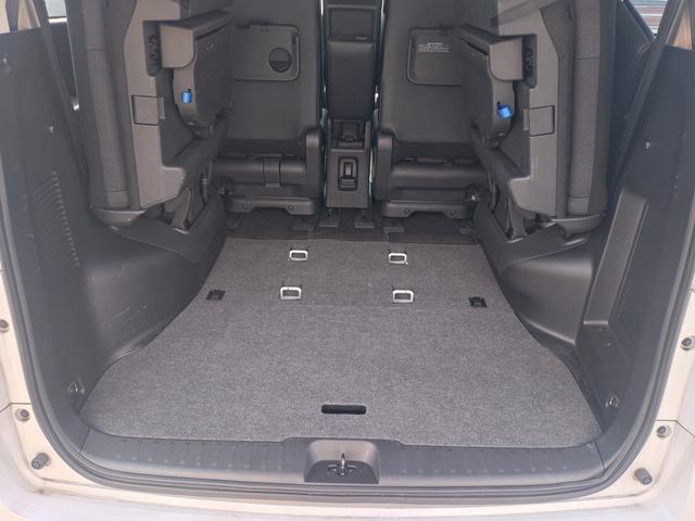 セレナ ハイウェイスターＶ　ナビ・Ｂｌｕｅｔｏｏｔｈ　バックカメラ　スマートキー　両側電動スライドドア　衝突被害軽減ブレーキ　アイドリングストップ　クリアランスソナー　ＥＴＣ　ＬＥＤヘッドライト　ＭＴモード付（16枚目）