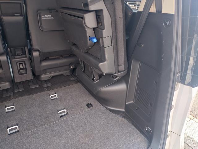 セレナ ハイウェイスターＶ　ナビ・Ｂｌｕｅｔｏｏｔｈ　バックカメラ　スマートキー　両側電動スライドドア　衝突被害軽減ブレーキ　アイドリングストップ　クリアランスソナー　ＥＴＣ　ＬＥＤヘッドライト　ＭＴモード付（18枚目）