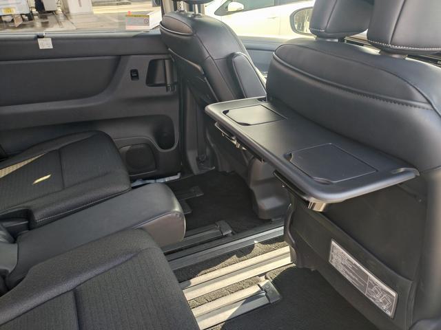 セレナ ハイウェイスターＶ　ナビ・Ｂｌｕｅｔｏｏｔｈ　バックカメラ　スマートキー　両側電動スライドドア　衝突被害軽減ブレーキ　アイドリングストップ　クリアランスソナー　ＥＴＣ　ＬＥＤヘッドライト　ＭＴモード付（20枚目）