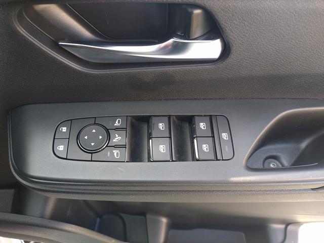 セレナ ハイウェイスターＶ　ナビ・Ｂｌｕｅｔｏｏｔｈ　バックカメラ　スマートキー　両側電動スライドドア　衝突被害軽減ブレーキ　アイドリングストップ　クリアランスソナー　ＥＴＣ　ＬＥＤヘッドライト　ＭＴモード付（36枚目）