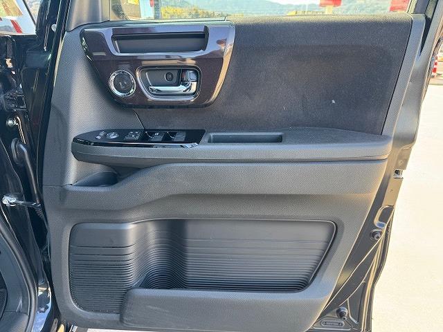 N-BOXカスタム G・Lホンダセンシング フルセグナビ・Bluetooth付 スマートキー 両側スライド片側電動ドア アイドリングストップ ETC ECS シートヒーター LEDヘッドライト(25枚目)