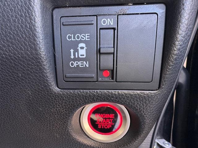 N-BOXカスタム G・Lホンダセンシング フルセグナビ・Bluetooth付 スマートキー 両側スライド片側電動ドア アイドリングストップ ETC ECS シートヒーター LEDヘッドライト(32枚目)