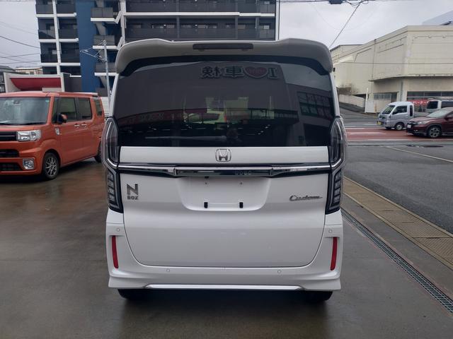 �P�C�J�t�F�̓I�[�����[�J�[�̂��Ԃ���葵���Ă���܂��̂ŁA�P�x�̂�����ŃI�[�����[�J�[�̂��Ԃ����ۂɌ��Ĕ�ׂĂ����������Ƃ��o���܂��B����Ԃ��������p�ӂ��Ă���܂��̂ŁA�y��������ׂ��܂��傤�I