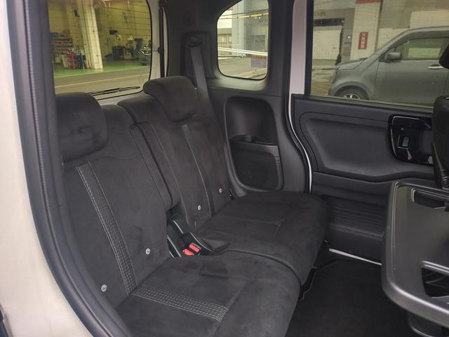 ���݂����̂��Ԃ̍���E����������Ȃ��Ă���܂��B�����X���A���̏�ő�����B�[���̍���z�ɂ����҉������I