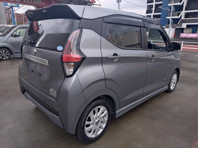 デイズ ハイウェイスター　Ｘ　純正フルセグナビ　Ｂｌｕｅｔｏｏｔｈ　バックカメラ　スマートキー　衝突被害軽減ブレーキ　車線逸脱防止装置　アイドリングストップ　クリアランスソナー　ドライブレコーダー　ＬＥＤヘッドライト（6枚目）