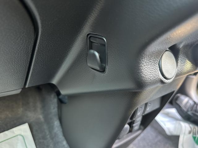 ハスラー ハイブリッドＸ　衝突被害軽減ブレーキ　車線逸脱防止装置　スマートキー　クリアランスソナー　アイドリングストップ　ＡＣＣ　ＥＣＳ　シートヒーター　ＬＥＤヘッドライト（17枚目）