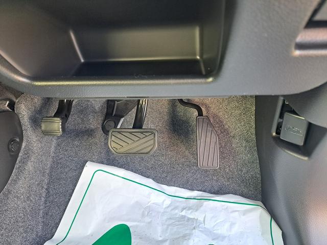 ハスラー ハイブリッドＸ　衝突被害軽減ブレーキ　車線逸脱防止装置　スマートキー　クリアランスソナー　アイドリングストップ　ＡＣＣ　ＥＣＳ　シートヒーター　ＬＥＤヘッドライト（30枚目）