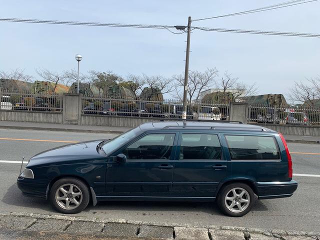 Ｖ７０ ２．５　２０Ｖ　ワンオーナー　取扱説明書　整備手帳　革シート　ＳＲ　走行３４０００ｋｍ　車検令和７年３月　エアコン　パワステ　パワーウィンドウ（4枚目）