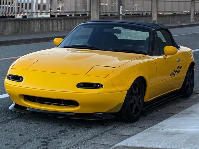 ユーノスロードスター ＪリミテッドＩＩ　社外ＡＷ・車高調・マキシムエＥＸマニホールド・触媒ストレート・社外サイドスカート、ガーニッシュ、テールランプ付き・５ＭＴ（3枚目）