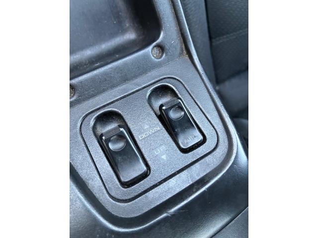 ユーノスロードスター ＪリミテッドＩＩ　社外ＡＷ・車高調・マキシムエＥＸマニホールド・触媒ストレート・社外サイドスカート、ガーニッシュ、テールランプ付き・５ＭＴ（15枚目）