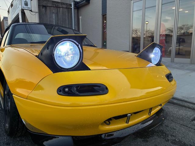 ユーノスロードスター ＪリミテッドＩＩ　社外ＡＷ・車高調・マキシムエＥＸマニホールド・触媒ストレート・社外サイドスカート、ガーニッシュ、テールランプ付き・５ＭＴ（20枚目）