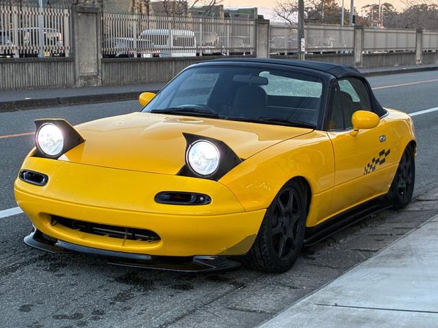 ユーノスロードスター ＪリミテッドＩＩ　社外ＡＷ・車高調・マキシムエＥＸマニホールド・触媒ストレート・社外サイドスカート、ガーニッシュ、テールランプ付き・５ＭＴ（23枚目）