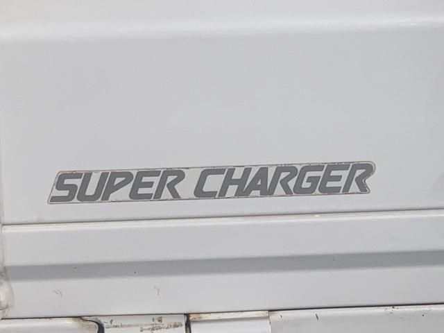 サンバートラック ＴＣ　三方開　スーパーチャージャー　４ＷＤ（6枚目）