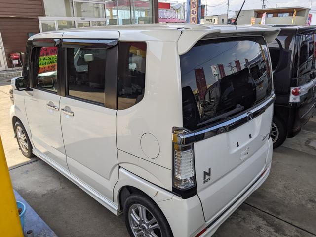 Ｎ－ＢＯＸカスタム Ｇ・Ｌパッケージ　走行距離８５２２８Ｋｍ　車検整備付き　修復歴無し　１４インチアルミホイール　ＨＩＤ　ベンチシート　スマートキー　Ｗエアバッグ　ＥＳＣ　アイドリングストップ（4枚目）