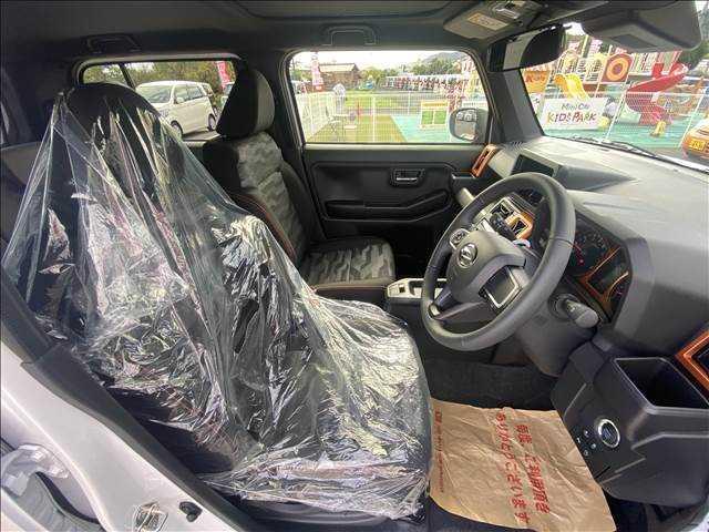 タフト Ｇ　届出済未使用車　衝突被害軽減ブレーキ　純正アルミホイール　ＬＥＤヘッドランプ　盗難防止システム　シートヒーター　エアコン　パワーステアリング　パワーウィンドウ　ＡＢＳ　被害軽減ブレーキ　シートＨ（8枚目）